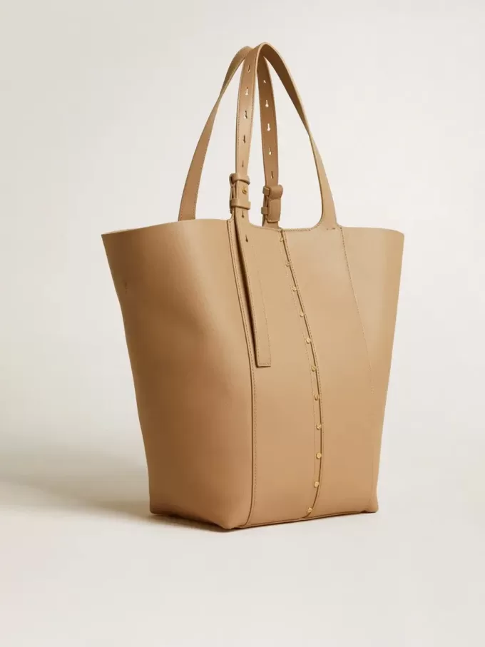 24/7 Bag North South i cappuccinofärgat läder med justerbara handtag