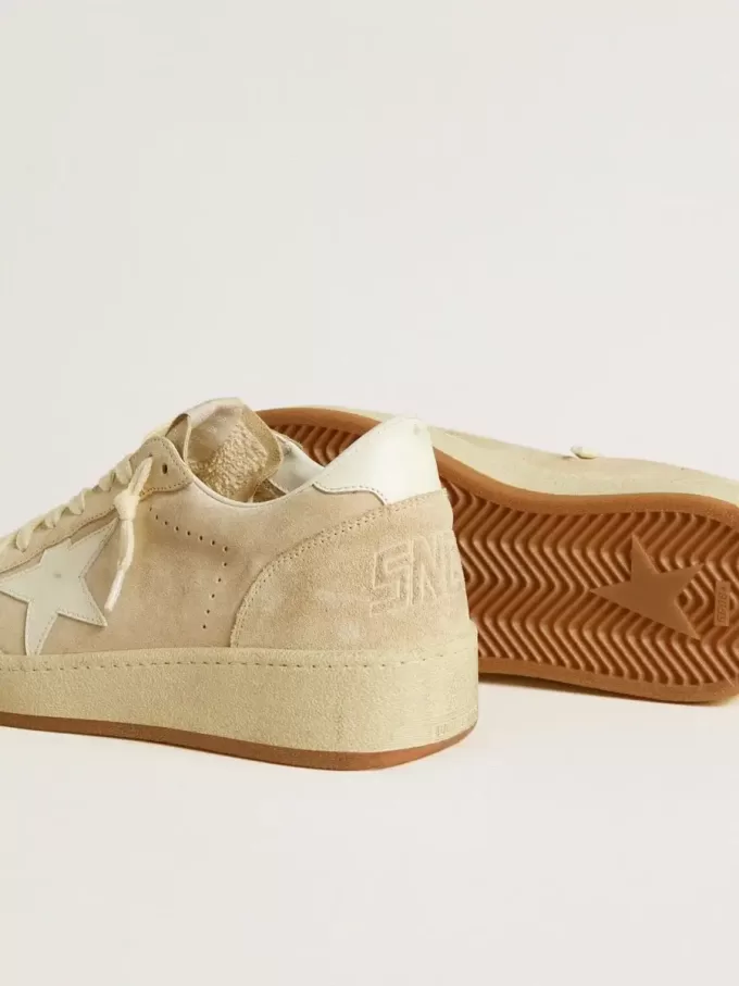 Ball Star för damer i beige mocka med vit läderstjärna och hälflik