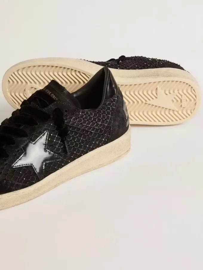 Ball Star för damer i mesh med Swarovski-kristaller och svart laminerad läderstjärna och hälflik. Ball Star för damer i mesh med Swarovski-kristaller och svart laminerad läderstjärna och hälflik.