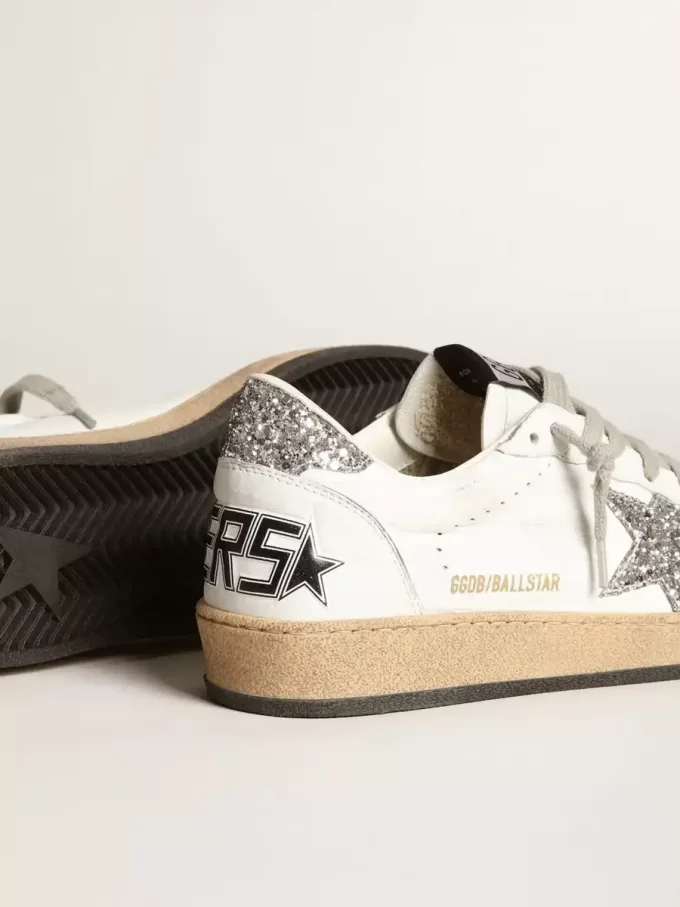 Ball Star för damer i nappa med vit stjärna och glitter på hälfliken Ball Star för damer i nappa med vit stjärna och glitter på hälfliken
