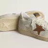 Ball Star för damer i vit nappa och mesh med tobaksfärgad nubuckstjärna och beige hälflik Ball Star för damer i vit nappa och mesh med tobaksfärgad nubuckstjärna och beige hälflik