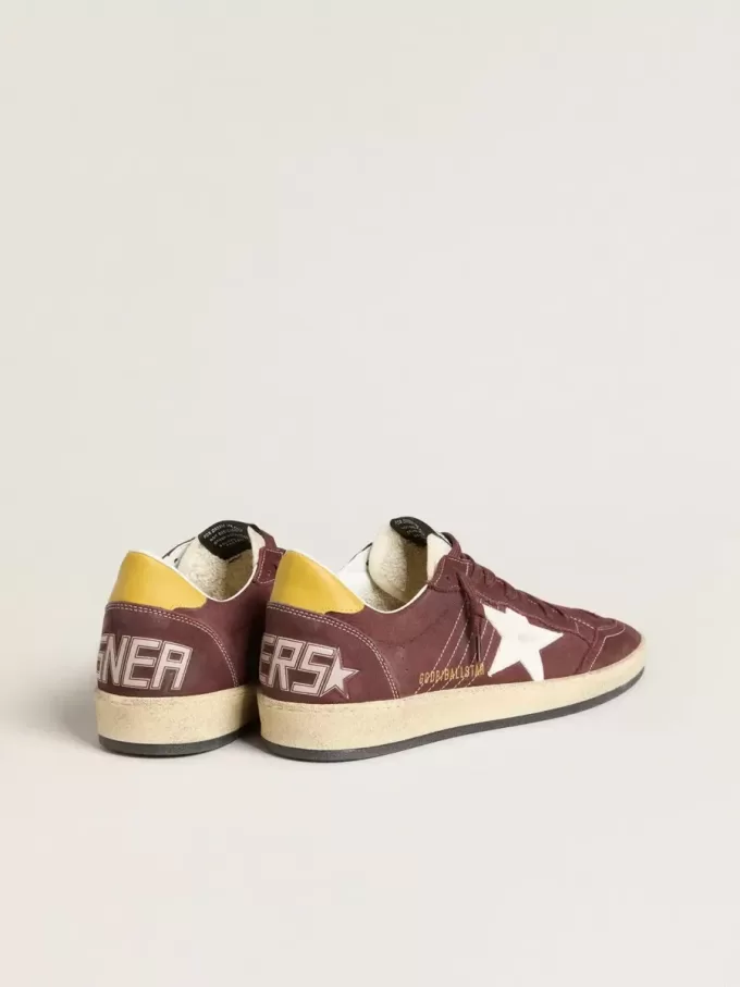 Ball Star för herr i chokladbrunt nubuck med läderstjärna och hälflik Ball Star för herr i chokladbrunt nubuck med läderstjärna och hälflik