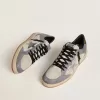 Ball Star för herr i mocka och nubuck med silvermetallisk läderstjärna och guldmetallisk läderflik på hälen Ball Star för herr i mocka och nubuck med silvermetallisk läderstjärna och guldmetallisk läderflik på hälen