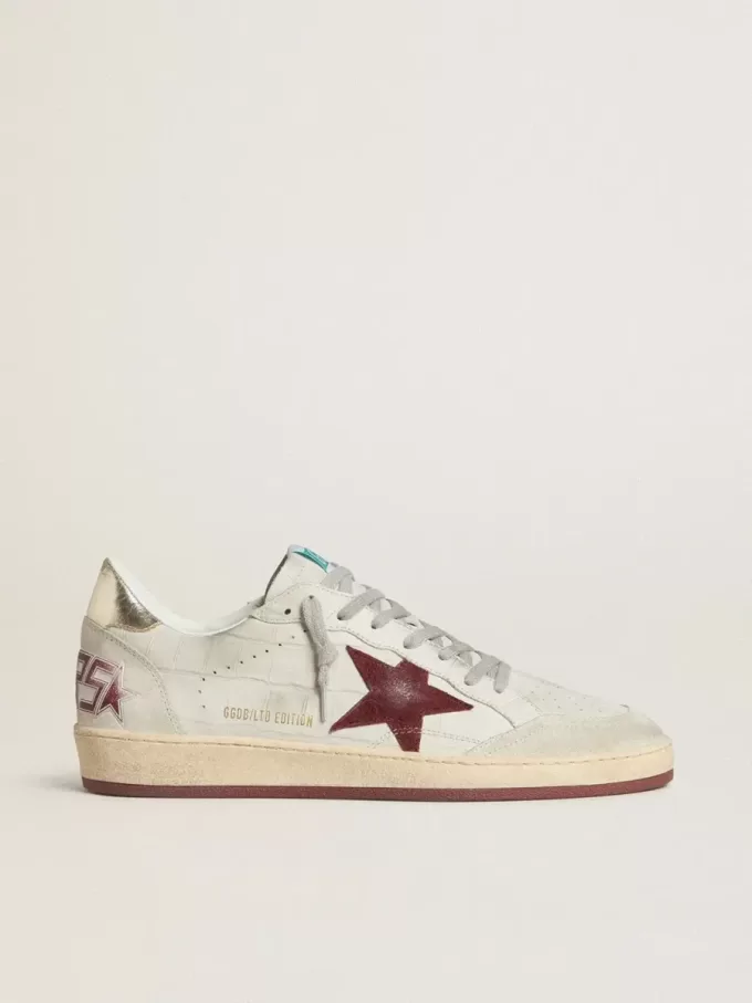 Ball Star för herr i nubuck med krokodilmönster och burgundyfärgad mockastjärna Ball Star för herr i nubuck med krokodilmönster och burgundyfärgad mockastjärna
