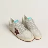 Ball Star för herr i nubuck med krokodilmönster och burgundyfärgad mockastjärna Ball Star för herr i nubuck med krokodilmönster och burgundyfärgad mockastjärna