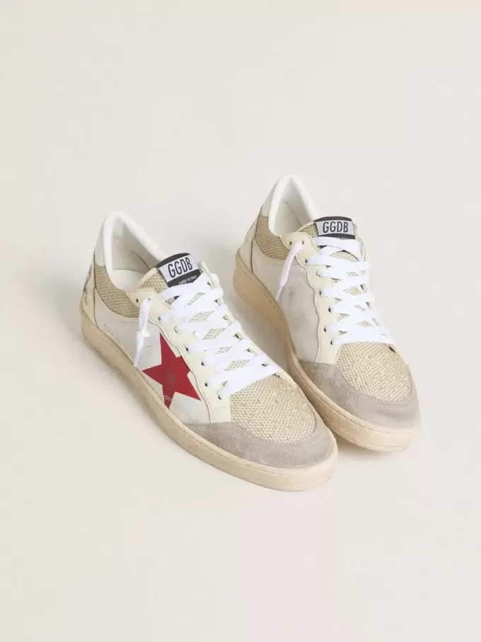 Ball Star i nylon och vitt mesh med röd nylonstjärna och vit läderflik på hälen Ball Star i nylon och vitt mesh med röd nylonstjärna och vit läderflik på hälen