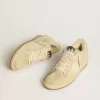 Ball Star LTD för dam i mocka och shearling med vit stjärna i lackläder Ball Star LTD för dam i mocka och shearling med vit stjärna i lackläder