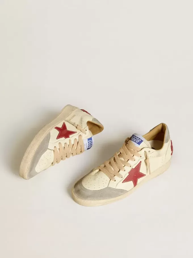 Ball Star LTD för damer i nappa med läderstjärna och silverfärgad mockahälflik Ball Star LTD för damer i nappa med läderstjärna och silverfärgad mockahälflik