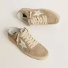 Ball Star Sabot för damer i beige mocka med vit läderstjärna Ball Star Sabot för damer i beige mocka med vit läderstjärna