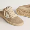 Ball Star Sabot för damer i beige mocka med vit läderstjärna Ball Star Sabot för damer i beige mocka med vit läderstjärna