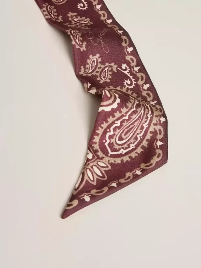 Band i burgundy silk twill med paisleymönster