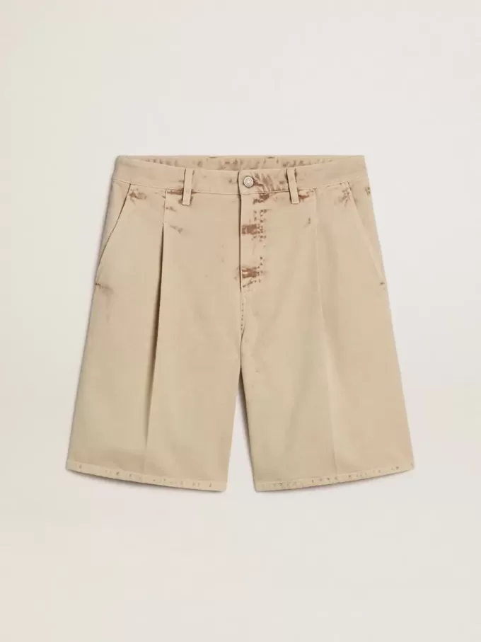 Bermudashorts för herr i beige denim med slitna detaljer