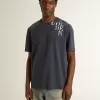 Blå T-shirt för herr med vitt tryck