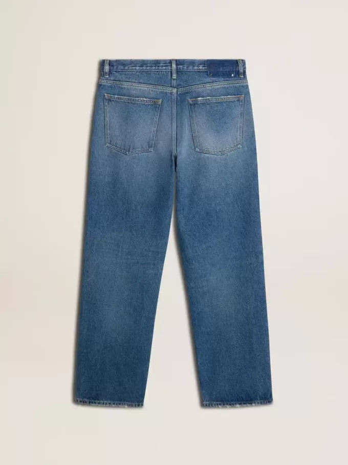 Blåa, löst sittande jeans i medium tvätt