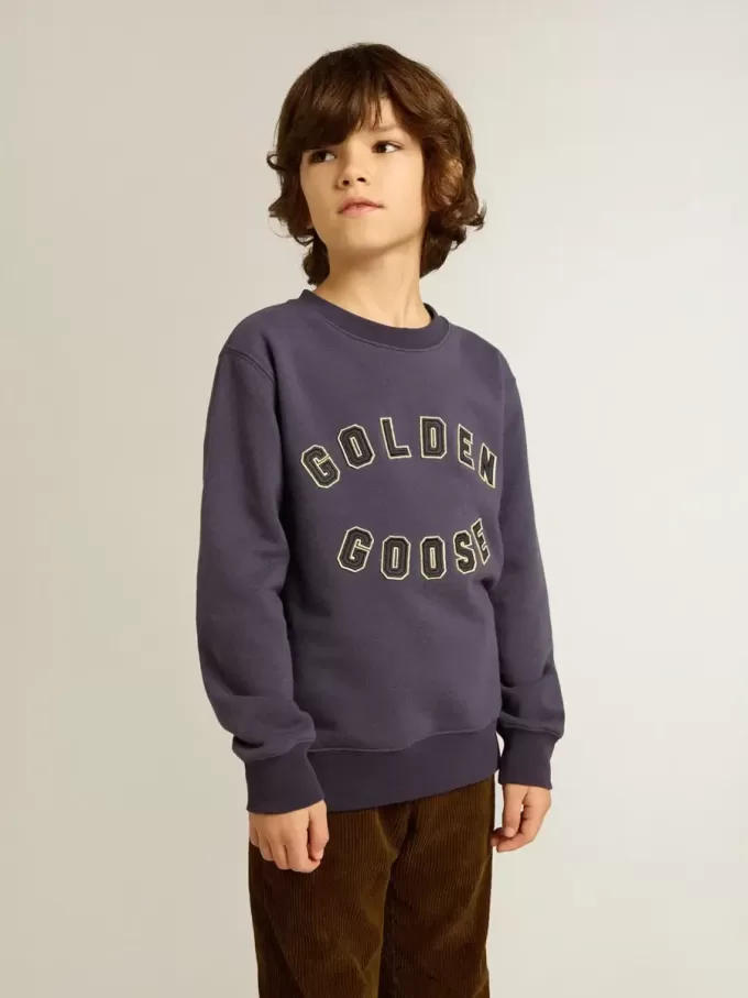 Blåviolett sweatshirt med Golden Goose-text på framsidan Blåviolett sweatshirt med Golden Goose-text på framsidan