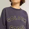 Blåviolett sweatshirt med Golden Goose-text på framsidan Blåviolett sweatshirt med Golden Goose-text på framsidan