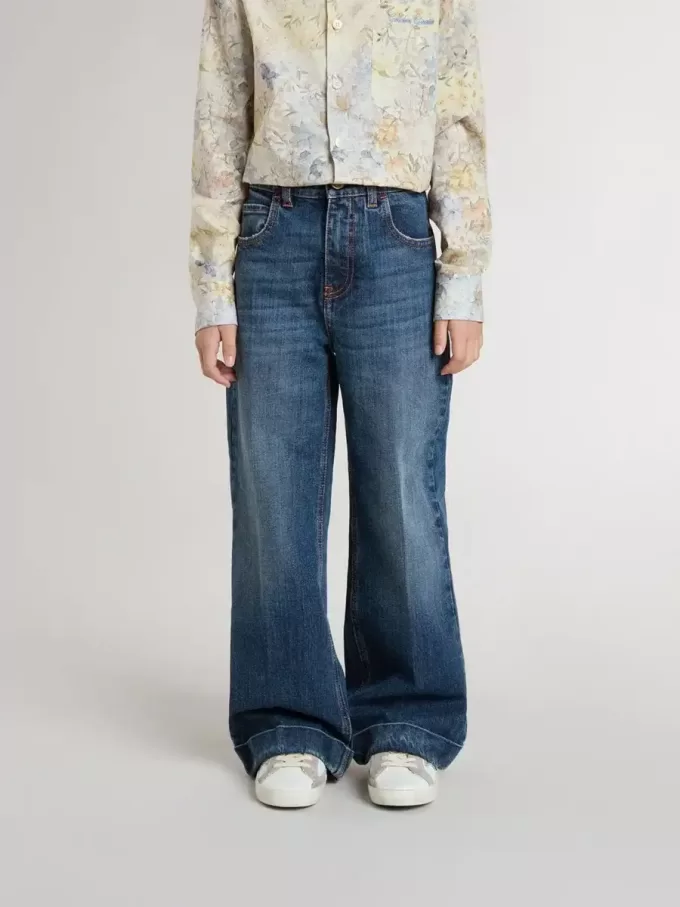 Bootcut-jeans för flickor med medium tvätt och broderi Bootcut-jeans för flickor med medium tvätt och broderi