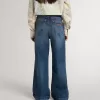 Bootcut-jeans för flickor med medium tvätt och broderi Bootcut-jeans för flickor med medium tvätt och broderi