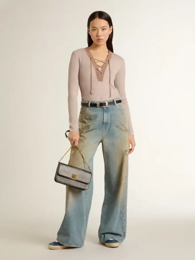 Boyfriend-jeans för damer med sliten effekt, sandtvätt och nitar