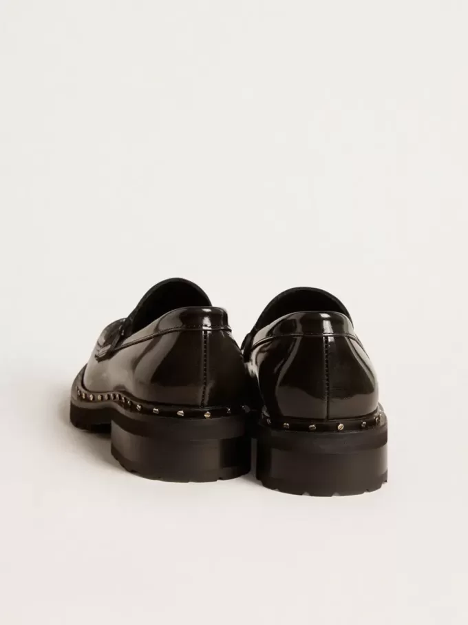 Chunky loafers för damer i svart läder med nitar