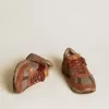 Dad-Star för dam i nubuck med guldfärgad läderstjärna och hälflik i mocka