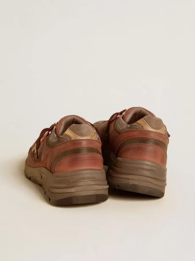 Dad-Star för herr i nubuck med guldfärgad läderstjärna och hälflik i mocka