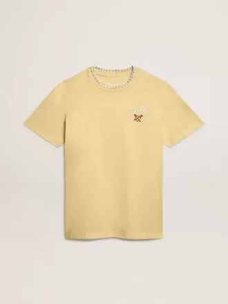 Dam-T-shirt i bomullsjersey med broderi på halsen och hjärtat