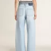 Dambyxor i denim med sliten effekt Dambyxor i denim med sliten effekt