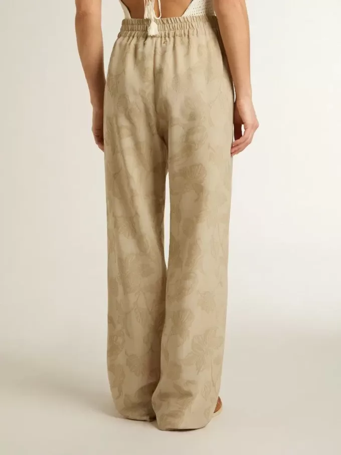 Dampyjamasbyxor i beige jacquard med blommönster Dampyjamasbyxor i beige jacquard med blommönster