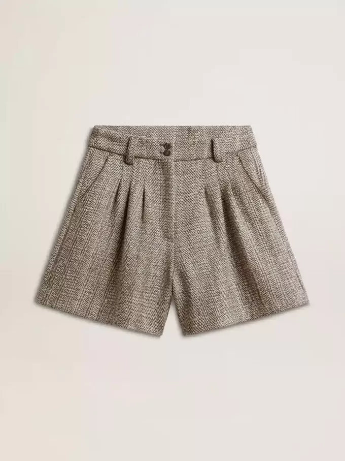 Damshorts i ecrubrun fiskbensmönstrad ull
