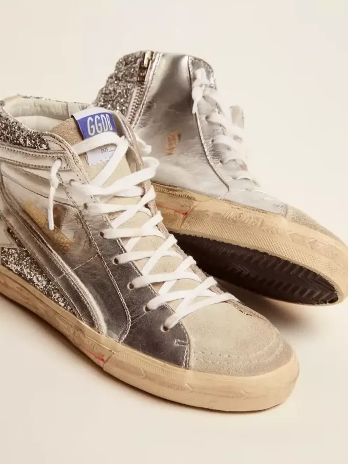 Damskor med laminerad läderöverdel och silverglitter Damskor med laminerad läderöverdel och silverglitter