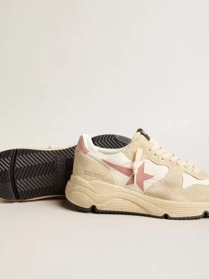 Damskor med löparsula i beige nylon med rosa läderstjärna och hälflik Damskor med löparsula i beige nylon med rosa läderstjärna och hälflik
