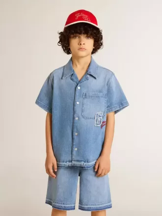 Denimshorts för barn med broderi på baksidan