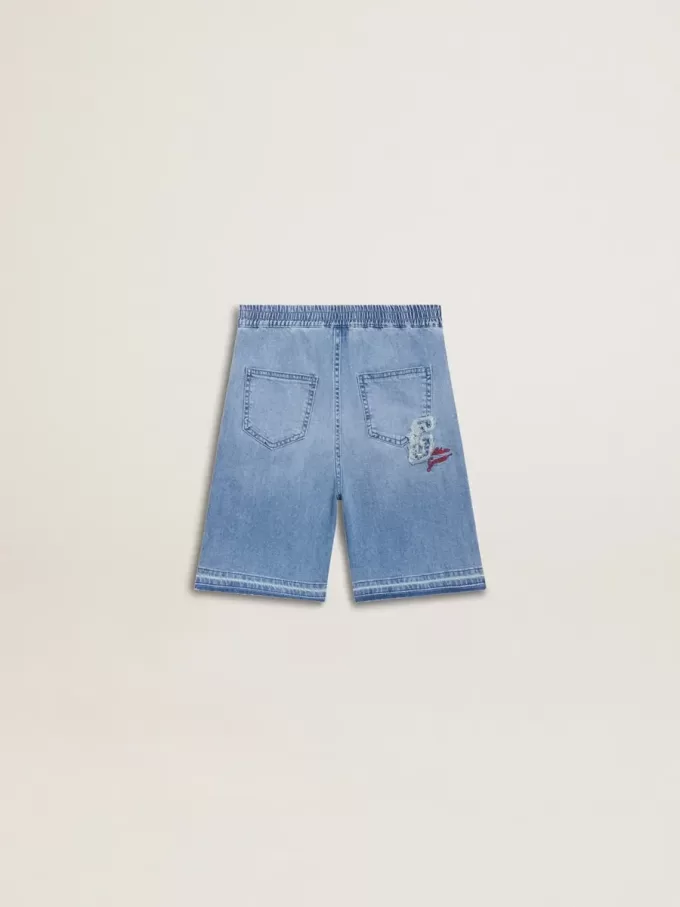 Denimshorts för barn med broderi på baksidan Denimshorts för barn med broderi på baksidan