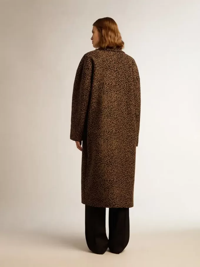 Enkelknäppt cocoon-kappa för dam i ull med jacquardmönster Enkelknäppt cocoon-kappa för dam i ull med jacquardmönster