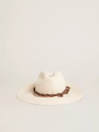 Fedora-hatt i pergamentfärg med läderband