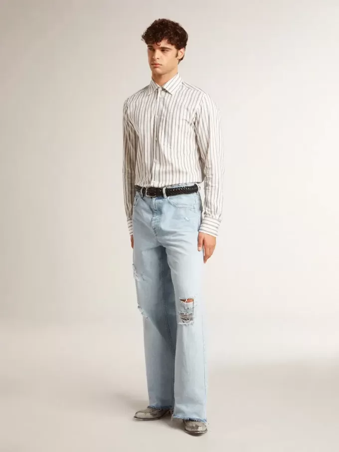 Herrbyxor i denim med sliten effekt Herrbyxor i denim med sliten effekt