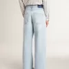 Herrbyxor i denim med sliten effekt Herrbyxor i denim med sliten effekt