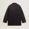 Herrjacka i denim med slitna detaljer och läderkrage Herrjacka i denim med slitna detaljer och läderkrage