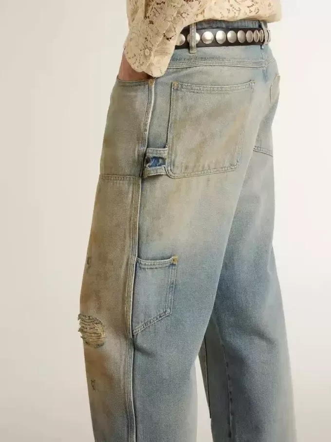 Herrjeans i slitna sandtvättad stil Herrjeans i slitna sandtvättad stil