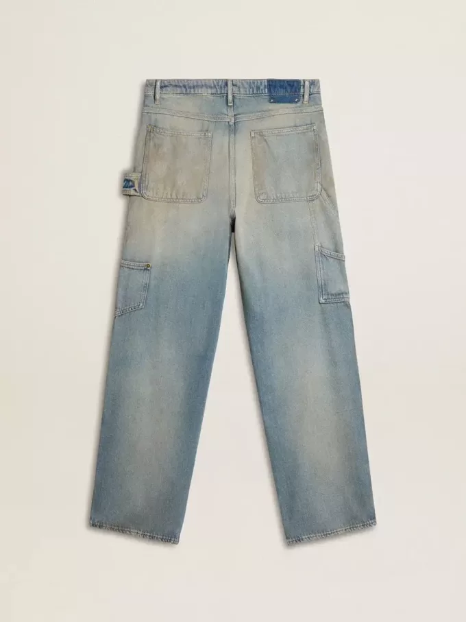 Herrjeans i slitna sandtvättad stil Herrjeans i slitna sandtvättad stil