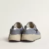 Herrskor med löparsula i ljusblå nylon och nubuck med svart stjärna Herrskor med löparsula i ljusblå nylon och nubuck med svart stjärna