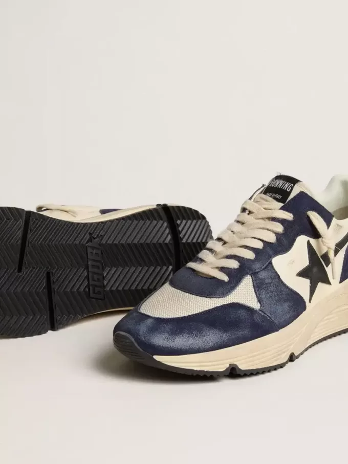 Herrskor Running Sole i svart och beige nappa med svart stjärna och hälflik Herrskor Running Sole i svart och beige nappa med svart stjärna och hälflik