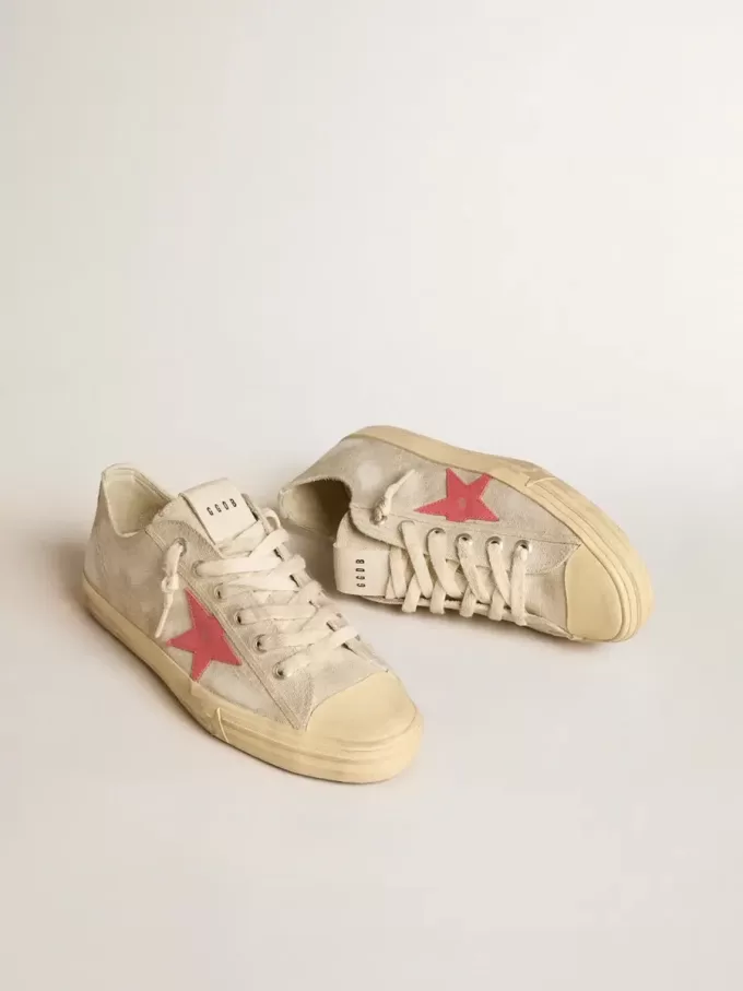 Herrskor V-Star i ljusgrå canvas med röd läderstjärna Herrskor V-Star i ljusgrå canvas med röd läderstjärna
