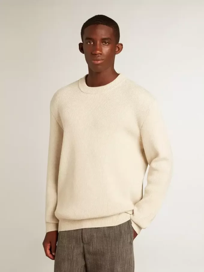 Herrtröja med rund hals i panamafärgad bomull med logotyp på ryggen Herrtröja med rund hals i panamafärgad bomull med logotyp på ryggen