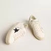 Hi Star för damer med blå glitterstjärna och platina glitter på hälfliken Hi Star för damer med blå glitterstjärna och platina glitter på hälfliken