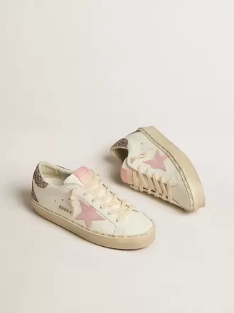 Hi Star i vitt läder med rosa mockastjärna och rosa glitterhälflik