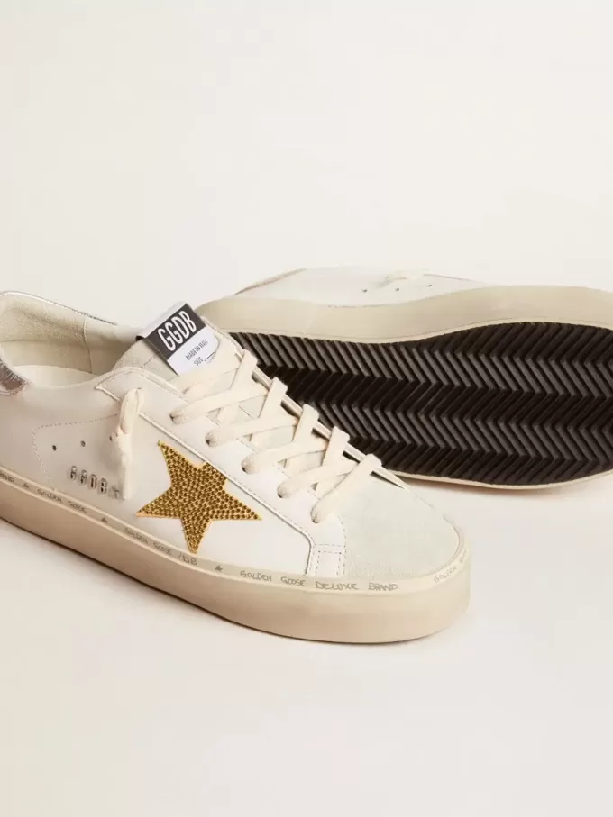 Hi Star med Swarovski-kristallstjärna och silverfärgad läderflik på hälen Hi Star med Swarovski-kristallstjärna och silverfärgad läderflik på hälen