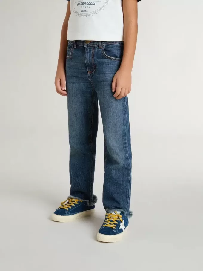 Jeans för pojkar med rå kant och broderi Jeans för pojkar med rå kant och broderi