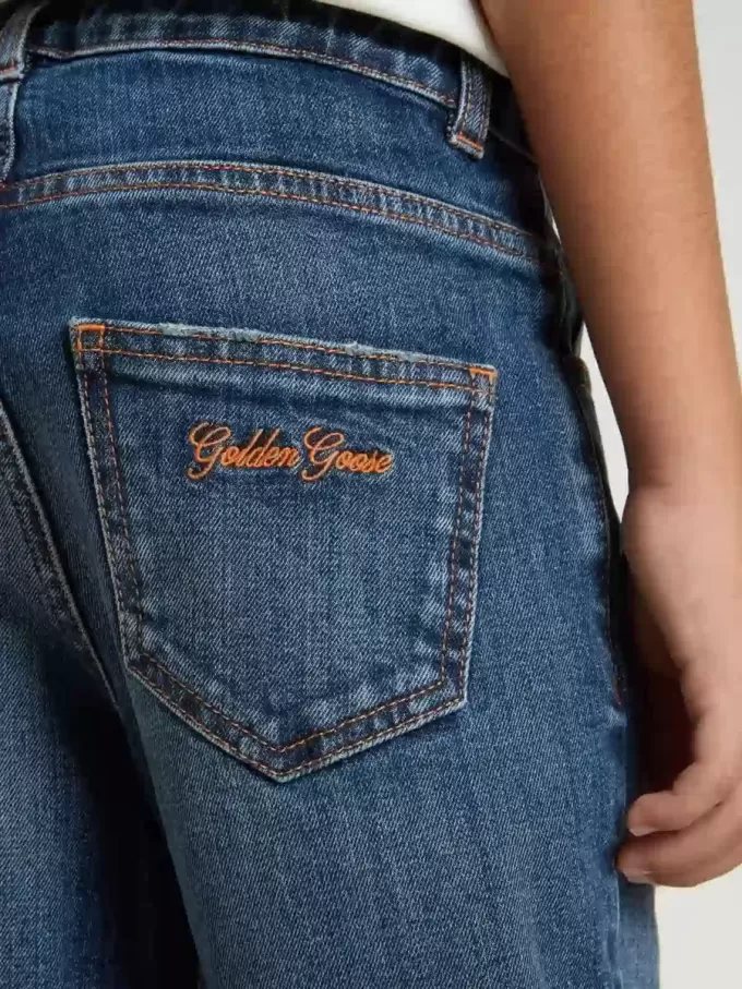 Jeans för pojkar med rå kant och broderi Jeans för pojkar med rå kant och broderi